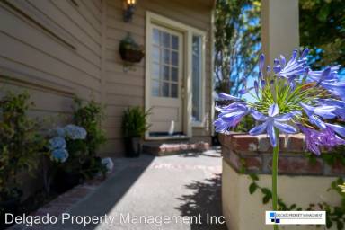 Main picture of 49 Cliff Walk Dr