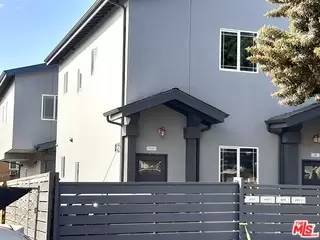 Main picture of 415 N Harvard Blvd