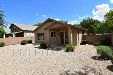 Main picture of 3726 E Bruce Ct