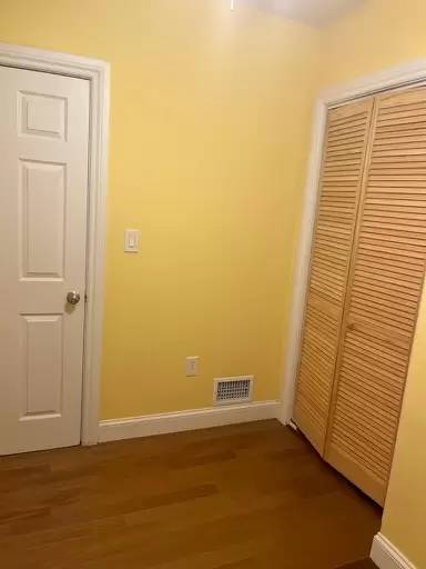 Main picture of 270 Garden Ave