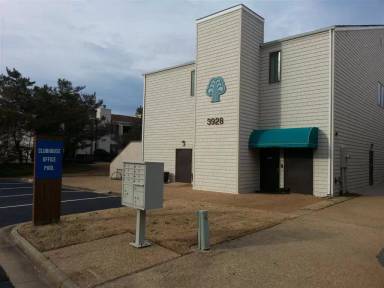 Main picture of 3928 Whispering Oaks Pl