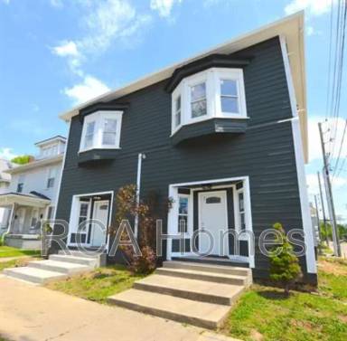 Main picture of 3501 N Illinois St