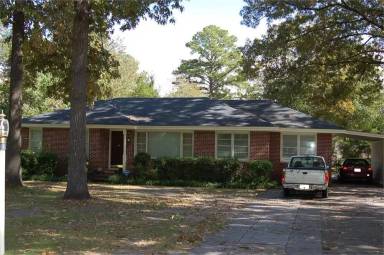 Main picture of 135 Edna Pl