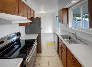 Main picture of 11637 Copper Ave NE