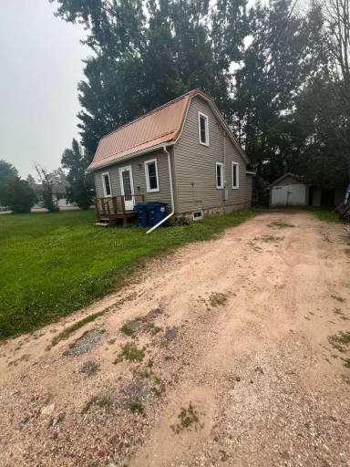 Main picture of 209 W Pine St