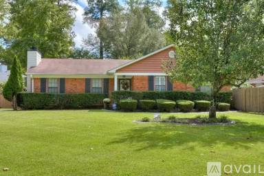 Main picture of 1906 Pine Hollow Dr