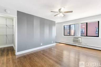 Main picture of 6021 N Winthrop Ave