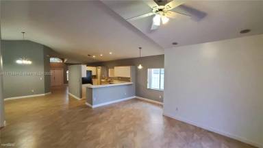 Main picture of 13500 NW 7th St