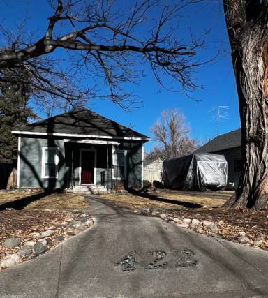 Main picture of 422 Edwards St