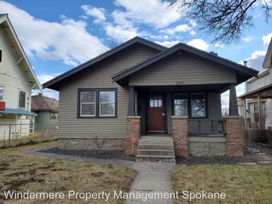 Main picture of 2509 W Sharp Ave