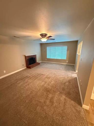 Main picture of 150 E Sherwood Dr