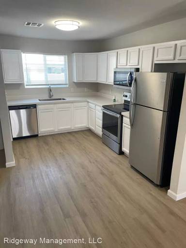 Main picture of 3050 N 24th Ln Apartments