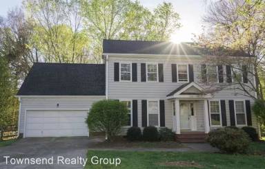 Main picture of 11200 Sir Francis Drake Dr