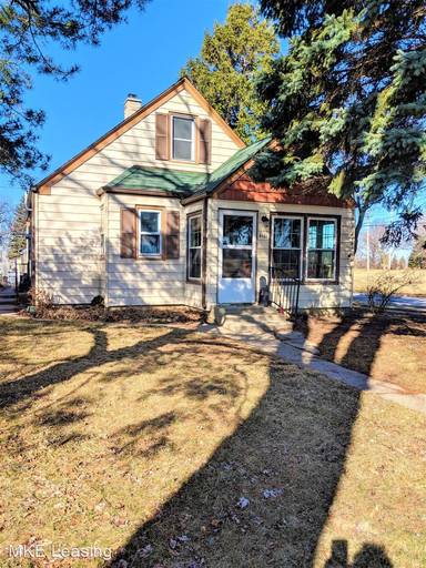 Main picture of 4101 S 2nd St