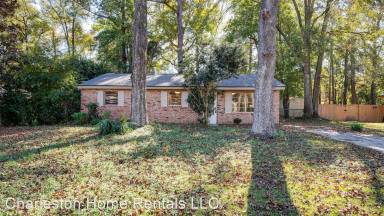 Main picture of 202 Longleaf Dr