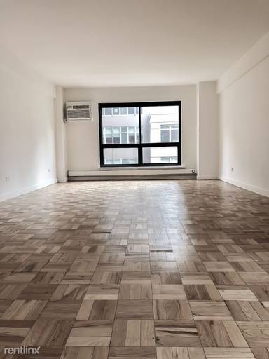 Main picture of 961 2nd Ave
