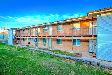 Main picture of 3710-3716 Geraldine Ave Apartments