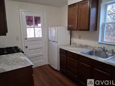 Main picture of 405 Commonwealth Ave