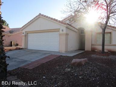 Main picture of 3845 Bach Way