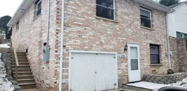 Main picture of 238 Deem St