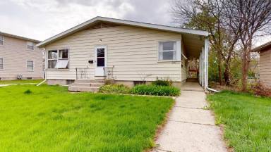 Main picture of 2111 Barr Dr