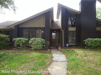 Main picture of 15223 La Paloma Dr