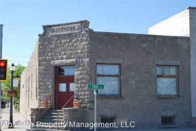 Main picture of 122 E Park St