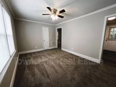 Main picture of 217 N Virginia Ave