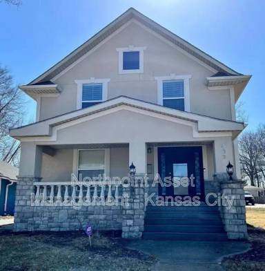 Main picture of 403 SE 3rd St