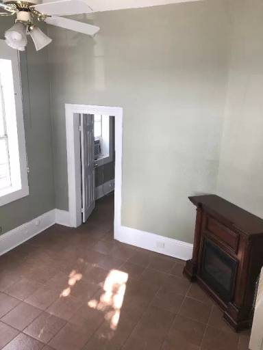 Main picture of 2223 Washington Ave