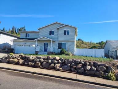 Main picture of 128 Silverdust Dr