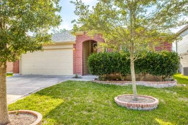 Main picture of 612-24 Arrowood Pl