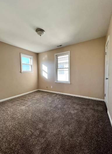 Main picture of 322 W Merchant St