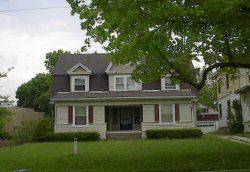 Main picture of 707 Center St