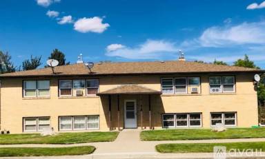 Main picture of 707-12 Saint