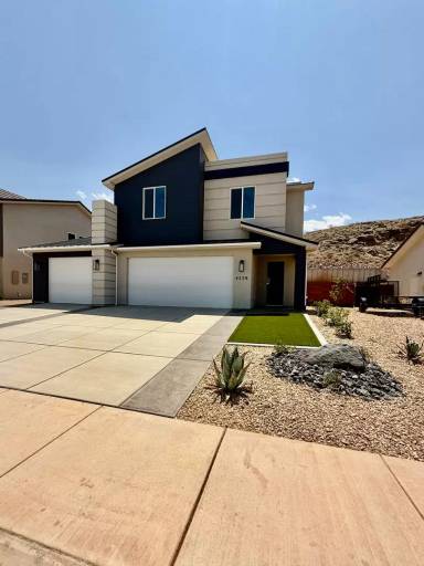 Main picture of 4238 E El Capitan Way