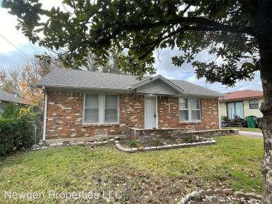 Main picture of 116 S Crawford St