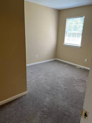 Main picture of 1600 Skiffes Creek Cir