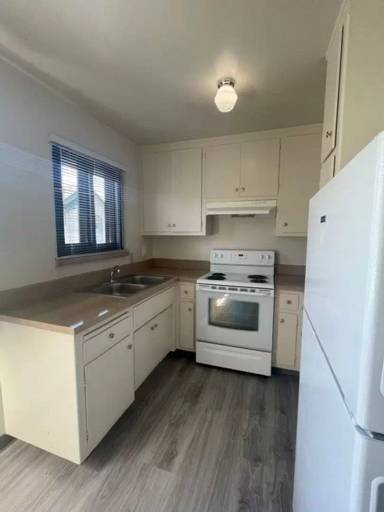 Main picture of 4261 Davis St