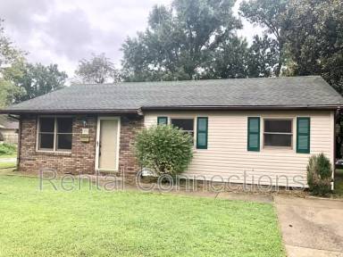 Main picture of 1303 W Prairie St