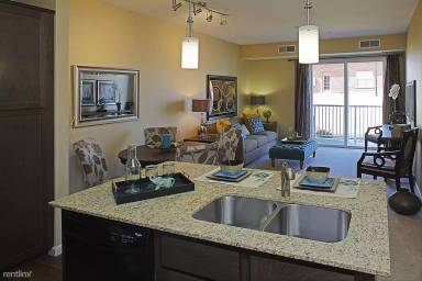 Main picture of 11701 Central Park Way
