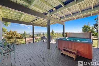 Main picture of 5745 Skyline Dr