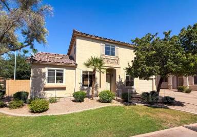 Main picture of 625 E Colt Ct