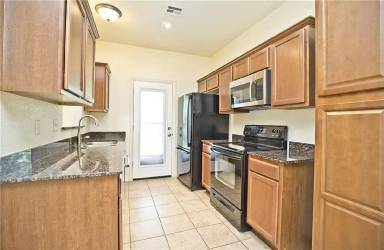 Main picture of 4428 W Bungalow St