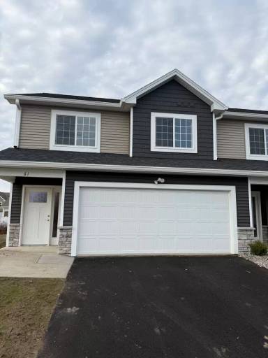 Main picture of King's Crossing Townhomes