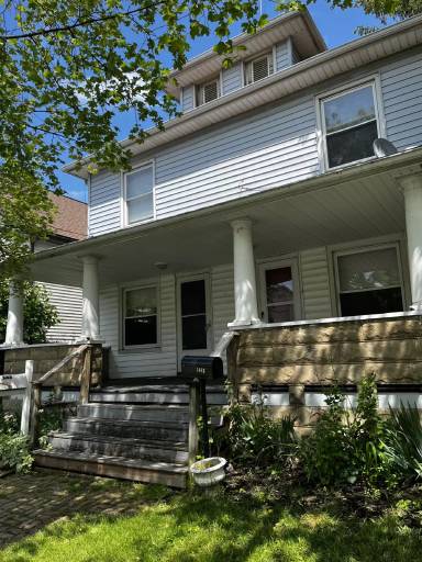 Main picture of 3401 W 98th St