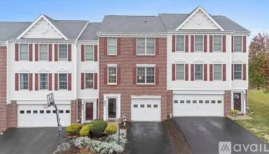Main picture of 903 Raymond Dr