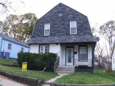 Main picture of 338 Brown St SW