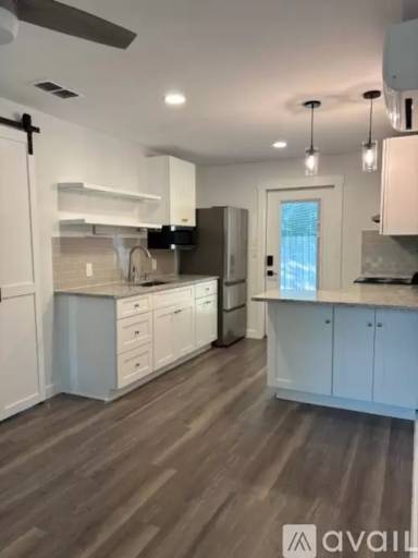 Main picture of 411 8th St