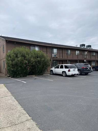 Main picture of 4210 Main St